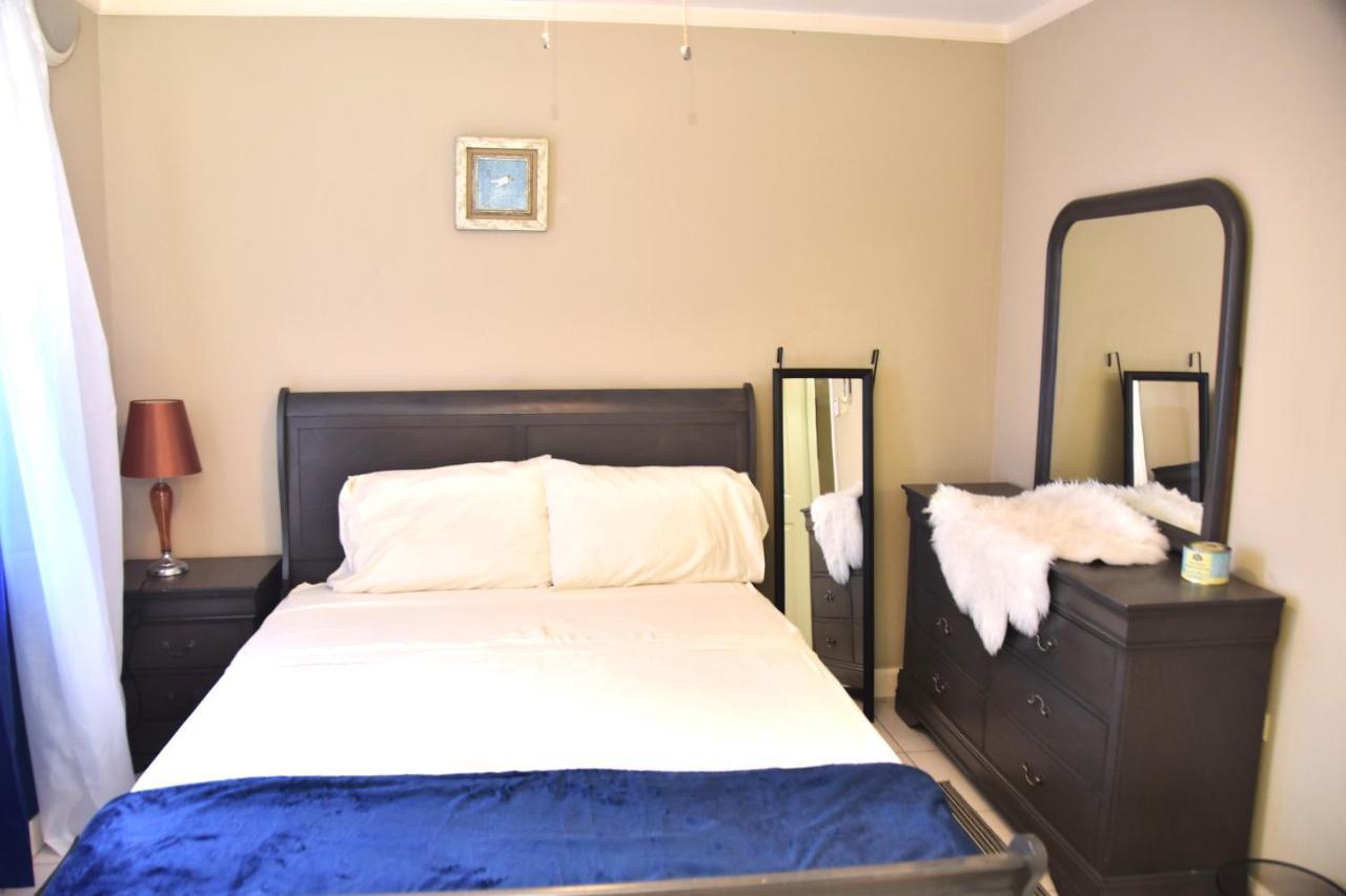 The President Room 5 Minutes To Devon House 4 Waterloo Avenue Kingston Buitenkant foto